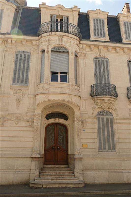 Salon de Provence  Salon de Provence pres de la residence de tourisme
