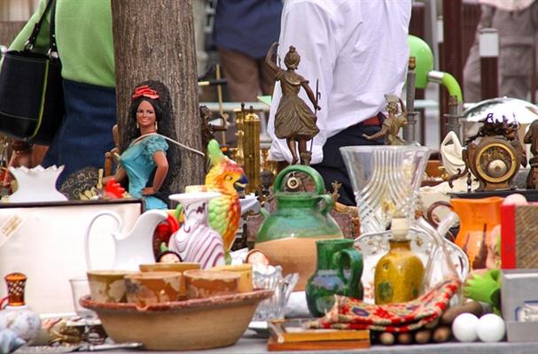 L'Isle-sur-la-Sorgue - Foire internationale de la brocante