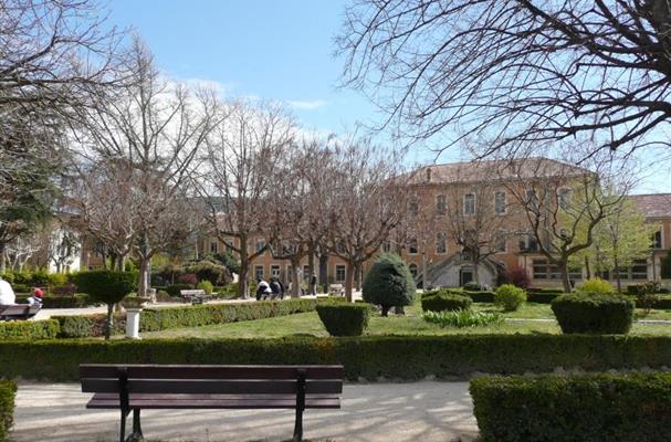 Jardin vert à Apt