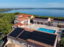 residence vacances la provence, appart'hotel la provence location vacances et deplacement longue duree proche saint mitre les remparts, fos sur mer, istres, martigues, port saint louis, miramas, marignane, port de bouc, port de Marseille, aix en provence
