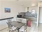 Cuisine equipee et espace repas