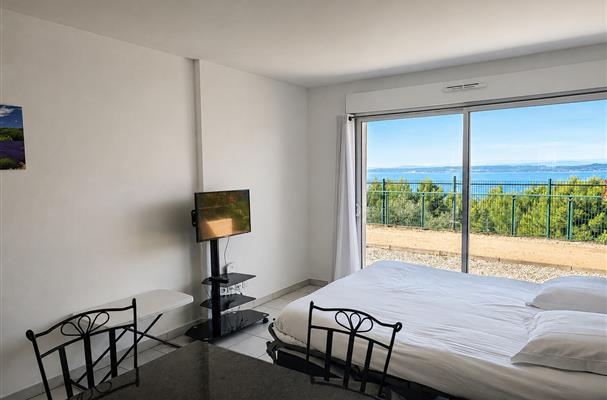 Studio lumineux avec vue panoramique