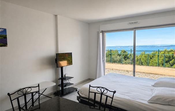 Studio lumineux avec vue panoramique